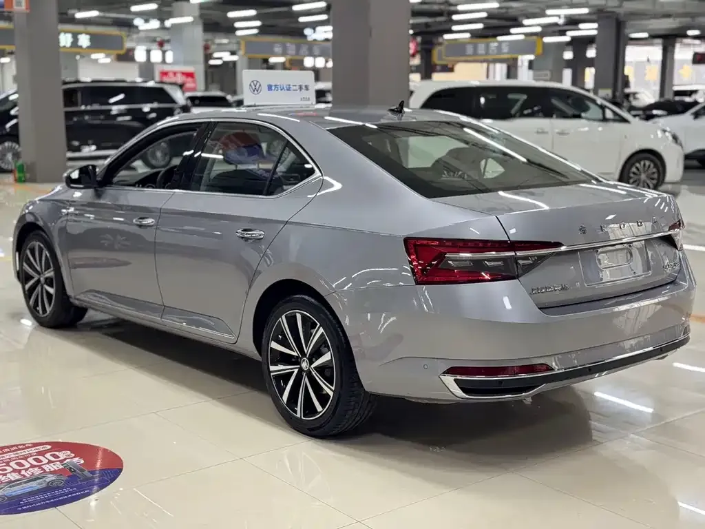 Skoda Superb 2025 из CN, фото 10