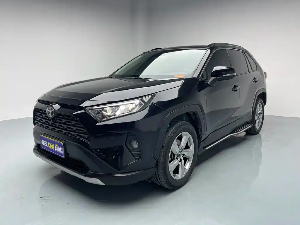 Toyota RAV4 2022 из CN, фото 1