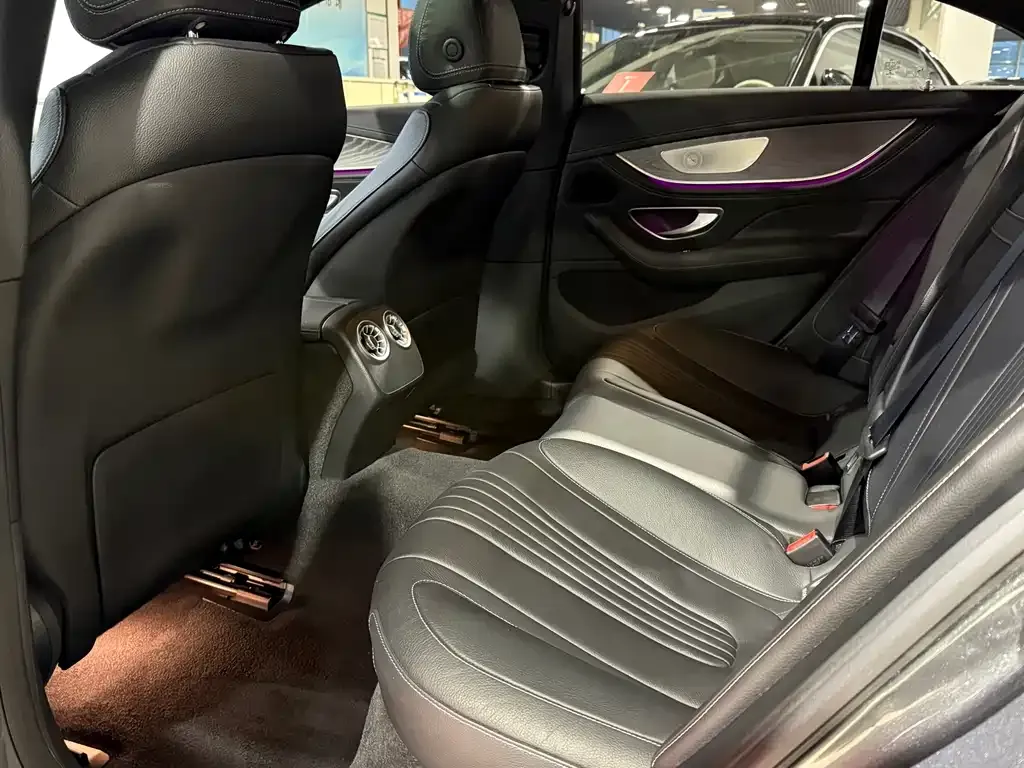 Mercedes-Benz CLS — фото 8