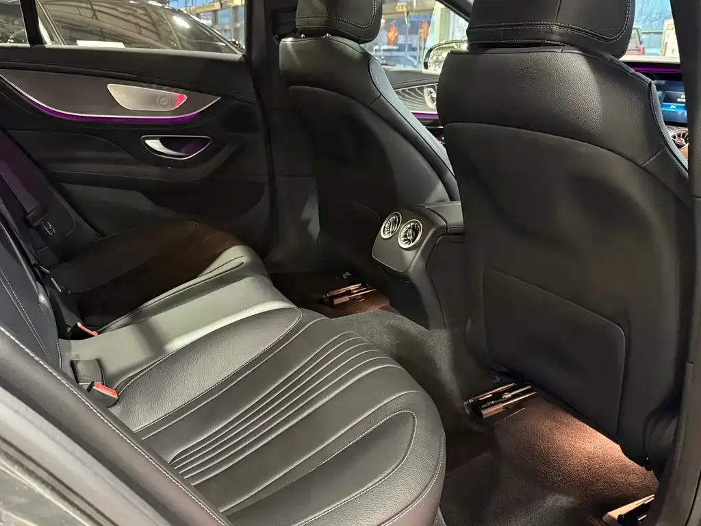 Mercedes-Benz CLS — фото 2