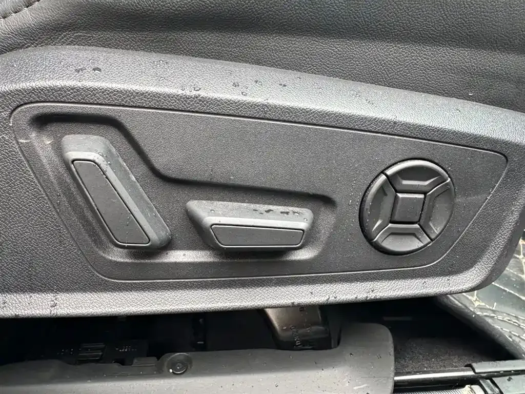Audi A6L New Energy 2021 из CN, фото 10
