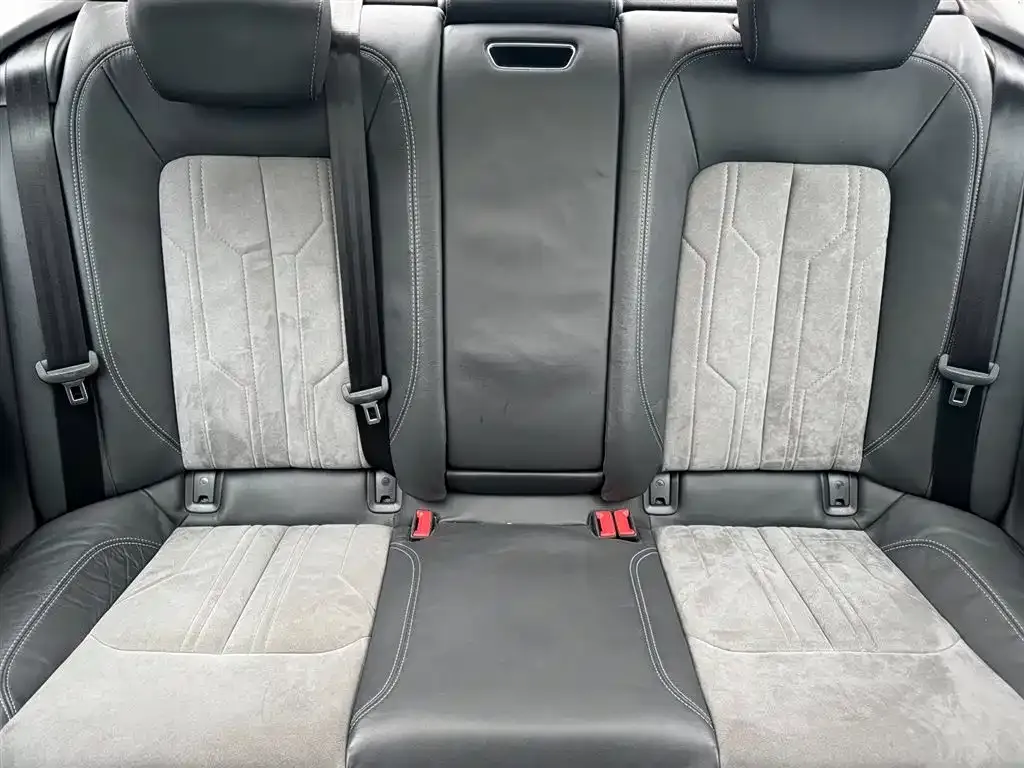 Audi A6L New Energy 2021 из CN, фото 2