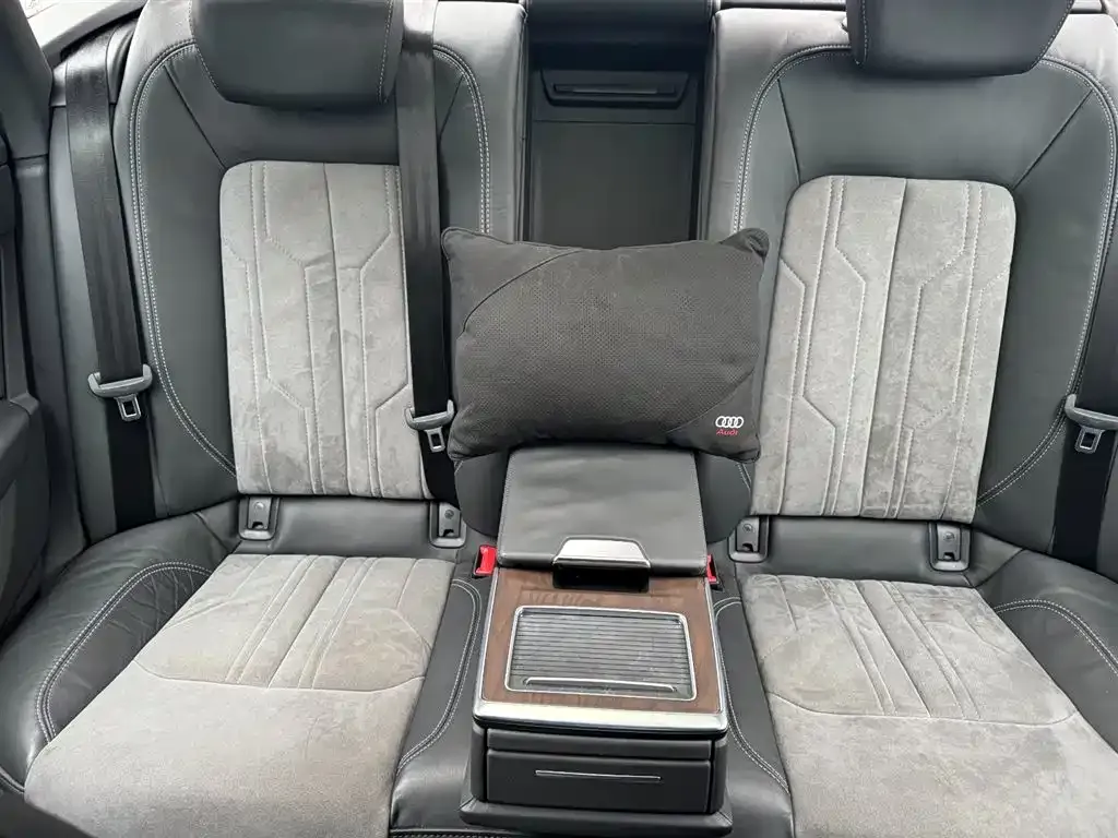Audi A6L New Energy 2021 из CN, фото 9