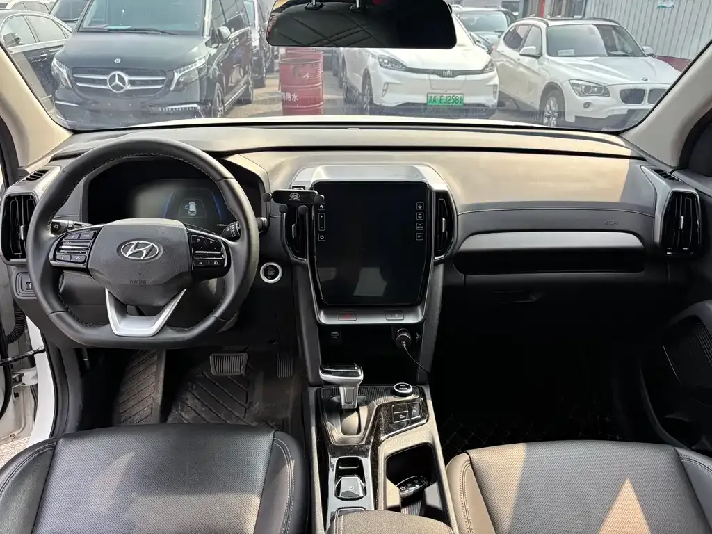 Hyundai ix35 2023 из CN, фото 2