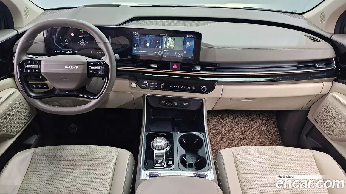Kia Carnival — фото 10