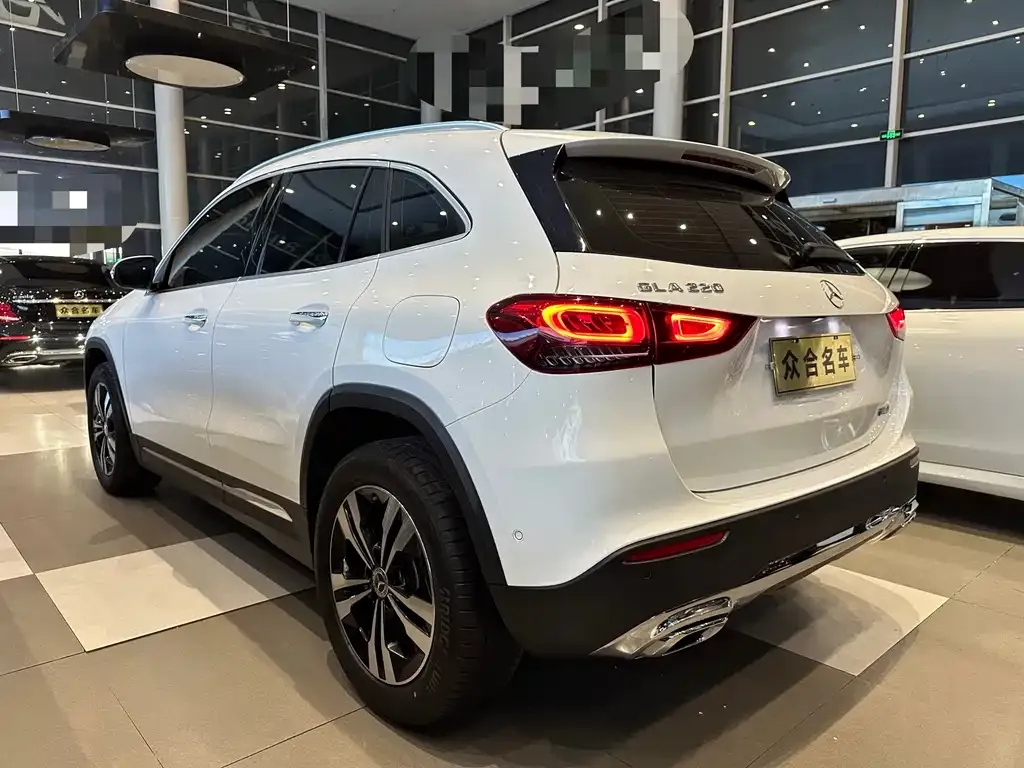 Mercedes-Benz GLA — фото 4