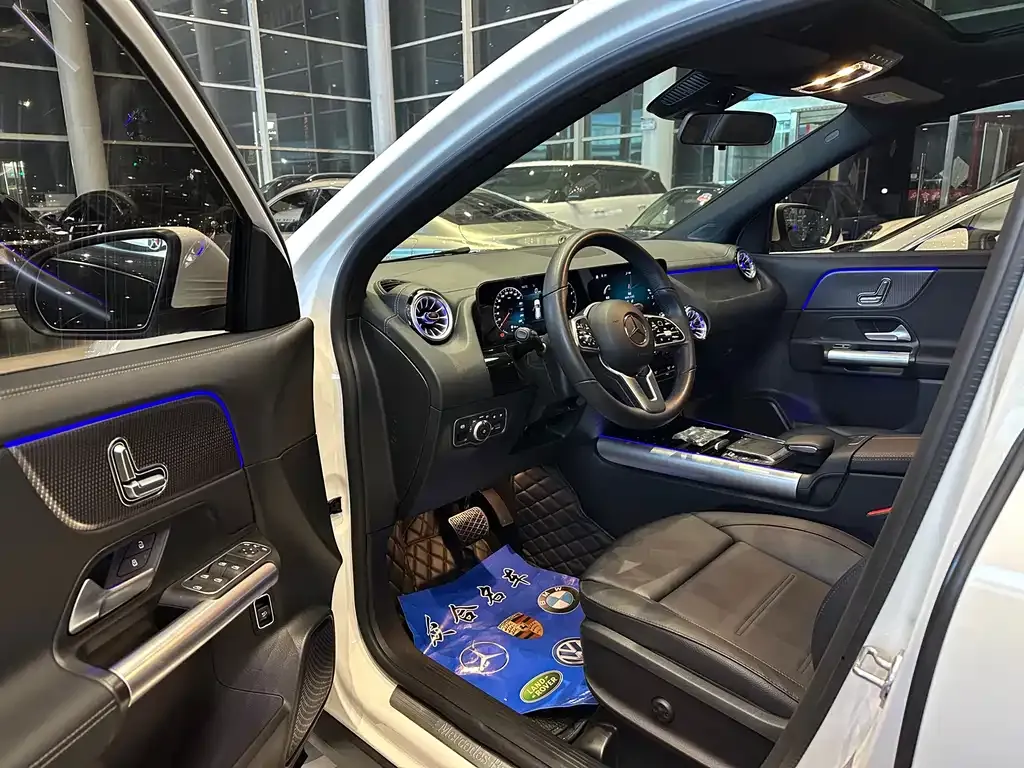 Mercedes-Benz GLA — фото 8