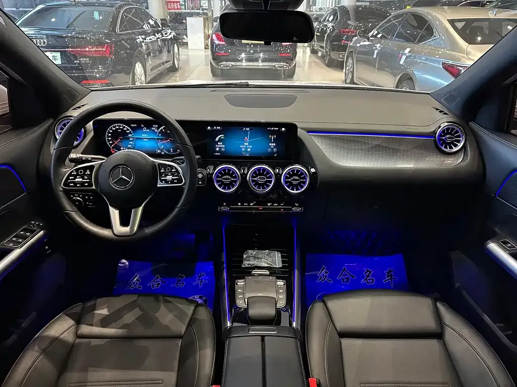 Mercedes-Benz GLA — фото 7