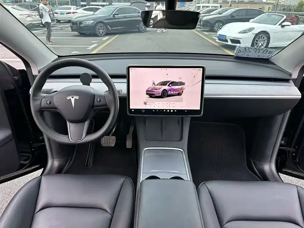 Tesla Model Y — фото 2