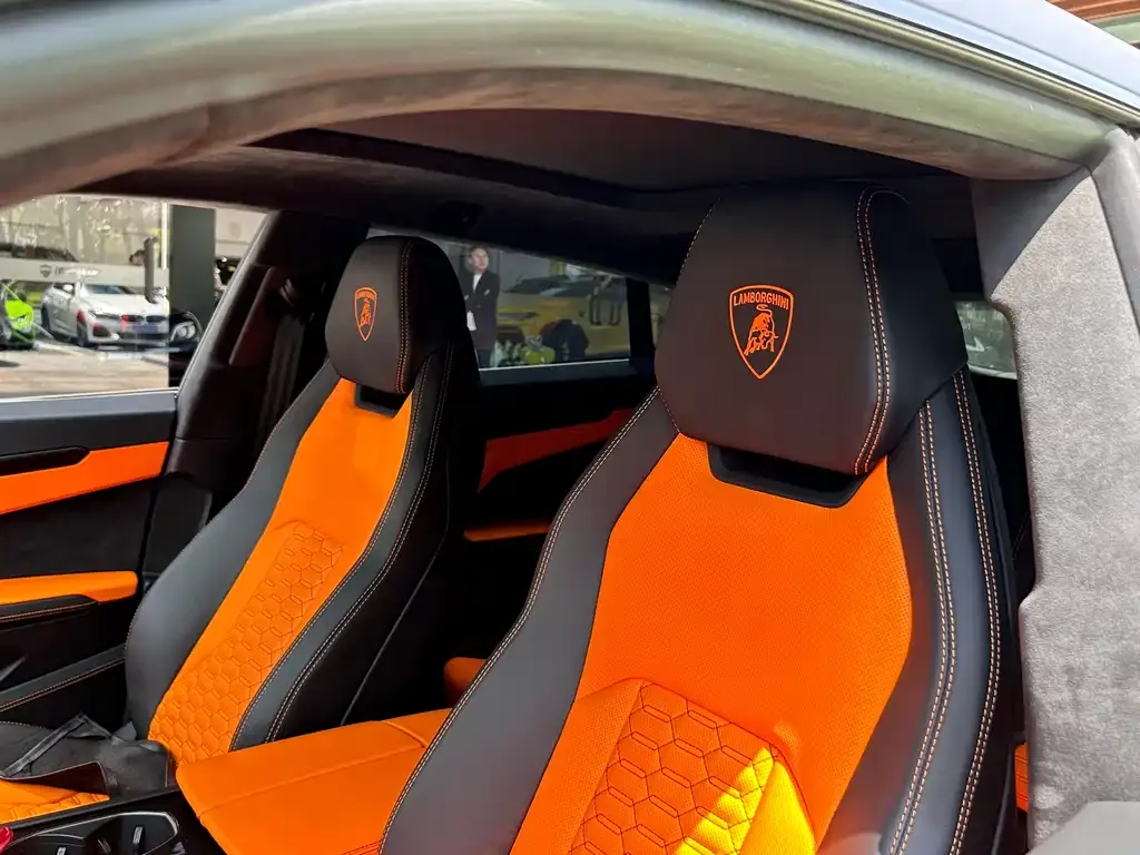 Lamborghini Urus 2023 из CN, фото 2