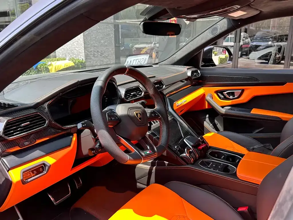 Lamborghini Urus 2023 из CN, фото 4