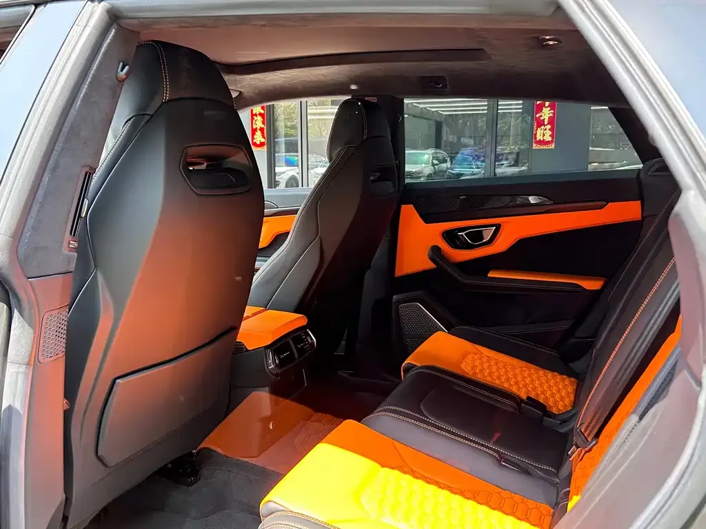 Lamborghini Urus 2023 из CN, фото 3