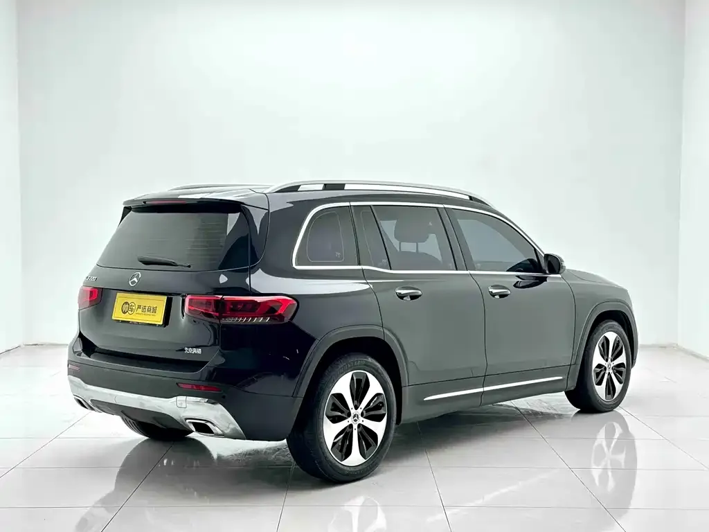 Mercedes-Benz GLB — фото 4