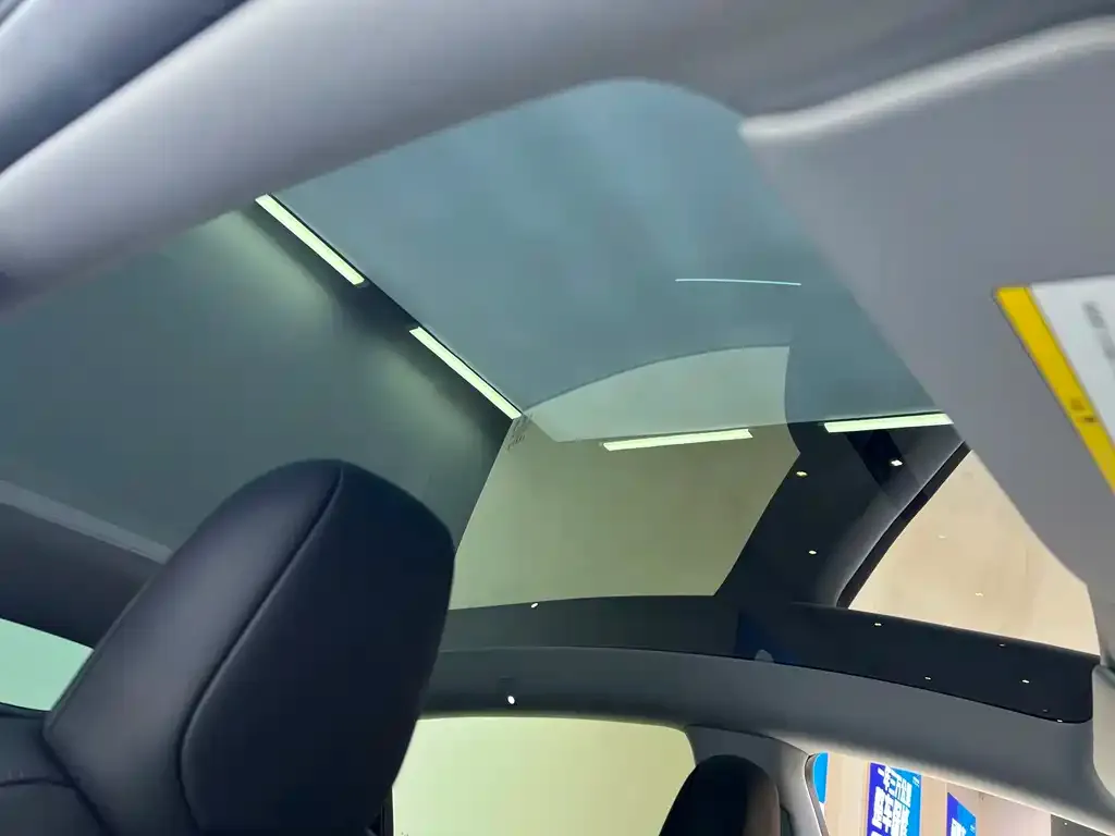 Tesla Model Y 2025 из CN, фото 7