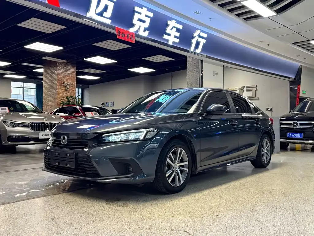 Honda Civic — фото 1