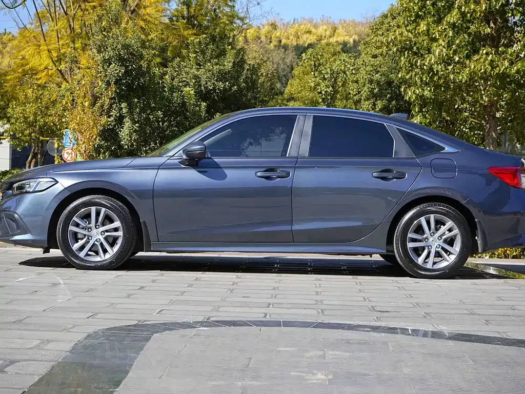 Honda Civic — фото 10