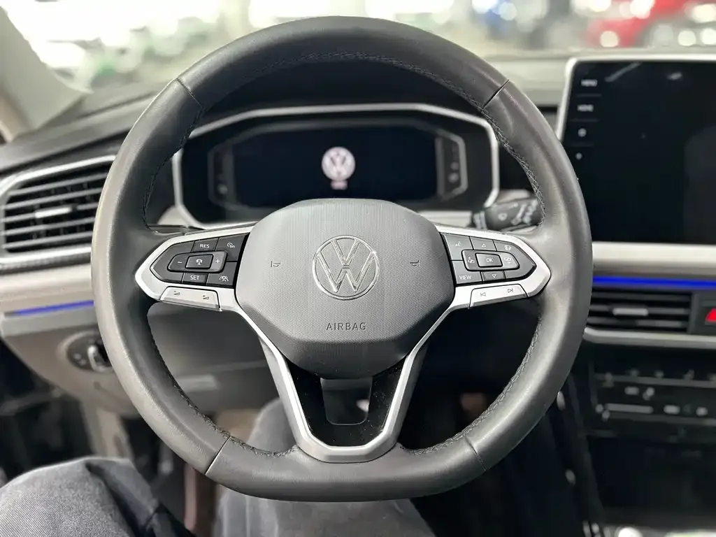 Volkswagen GTE PHEV — фото 6