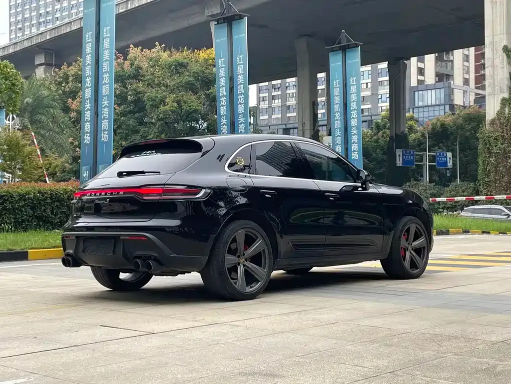 Porsche Macan — фото 10
