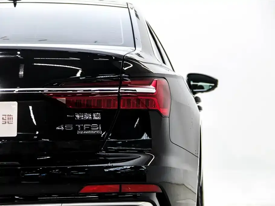 Audi A6L — фото 7