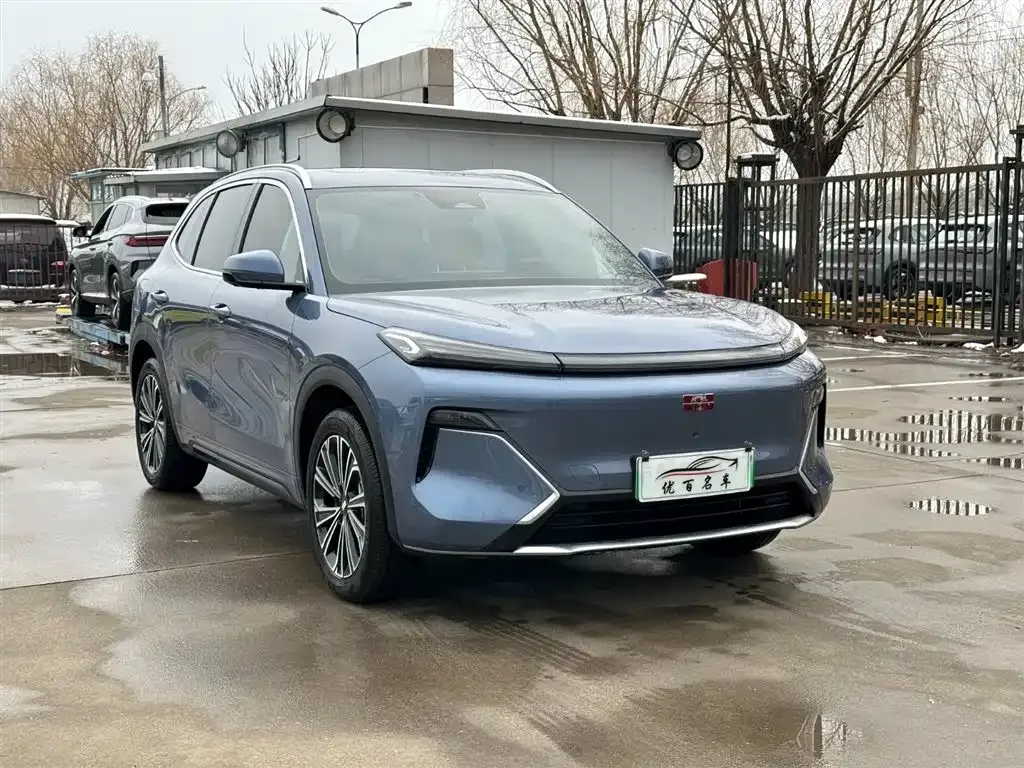 Geely 银河星舰7 — фото 2