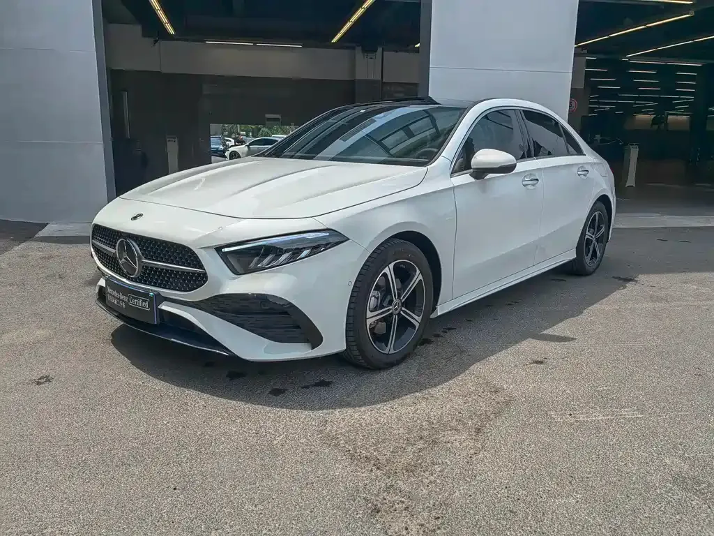 Mercedes-Benz A-Class 2023 из CN, фото 1