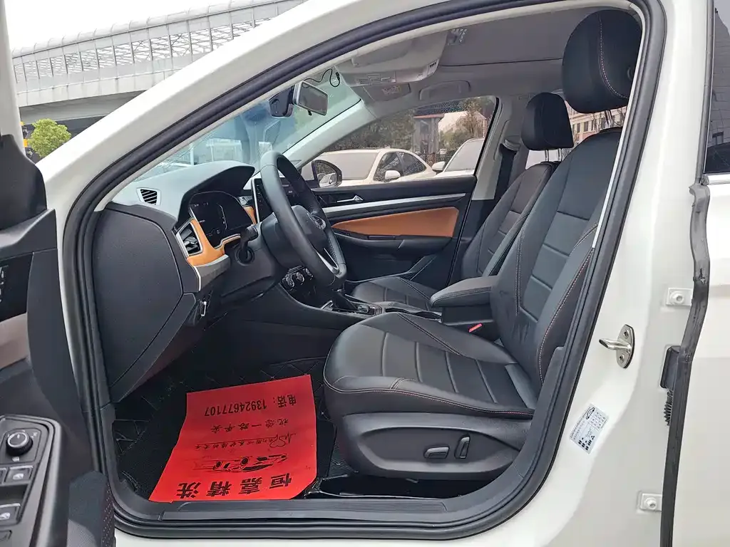 Volkswagen Bora 2022 из CN, фото 8