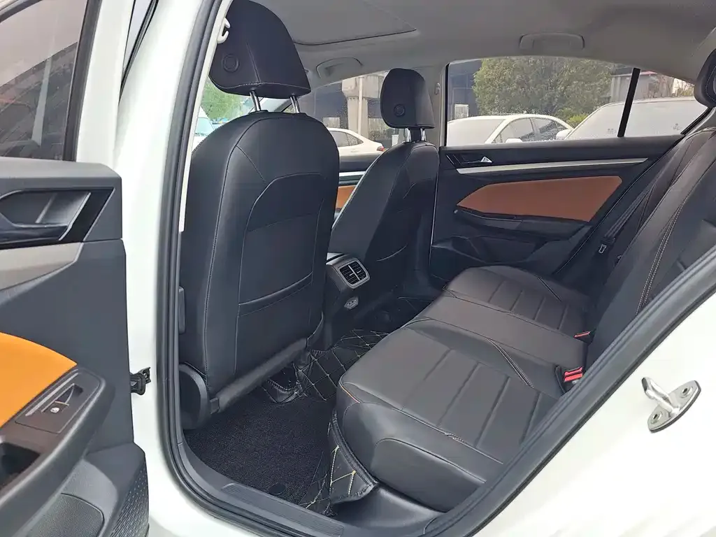 Volkswagen Bora 2022 из CN, фото 3