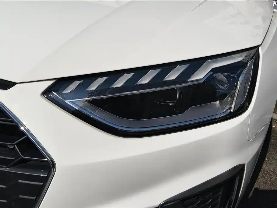 Audi A4L 2024 из CN, фото 2