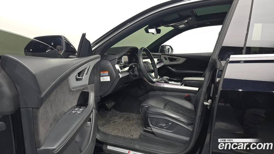 Audi Q8 2021 из KR, фото 6