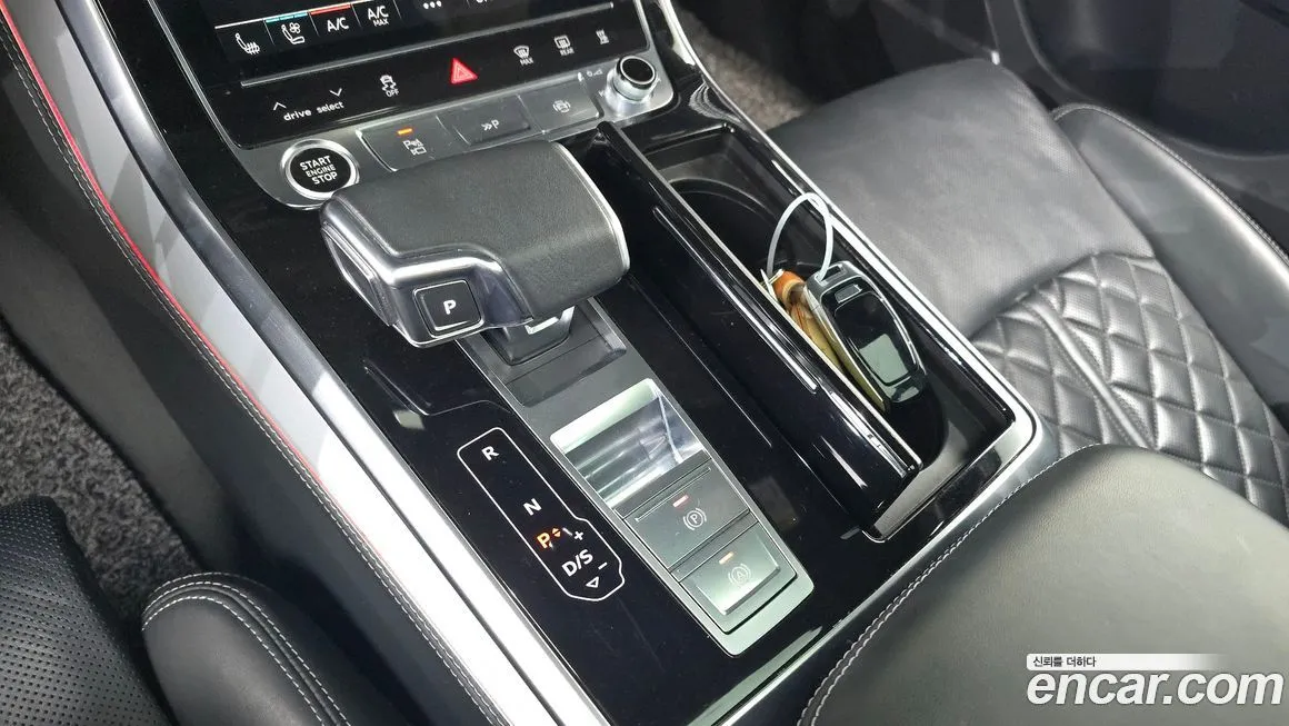Audi Q8 2021 из KR, фото 8