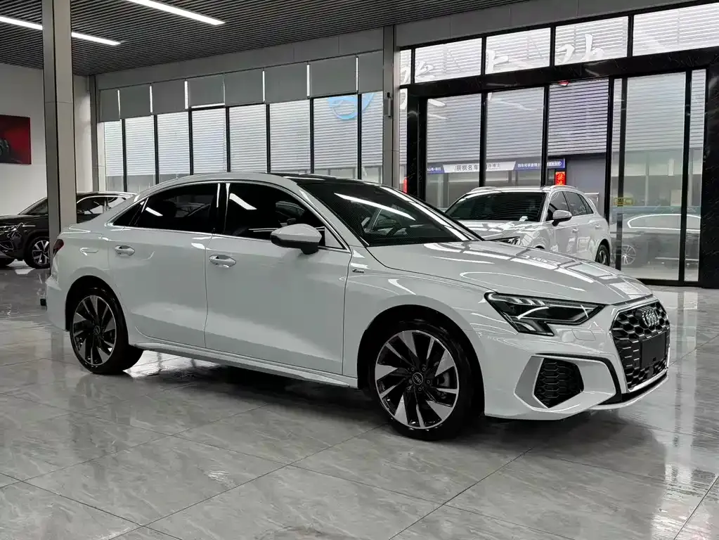Audi A3 — фото 7