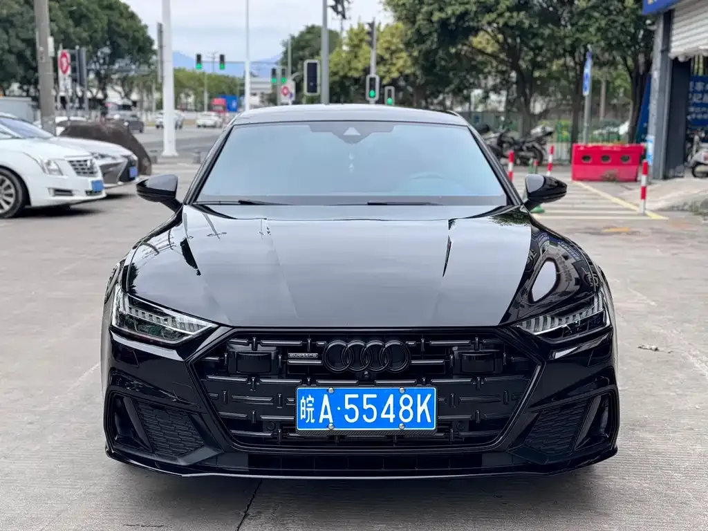 Audi A7L 2023 из CN, фото 8