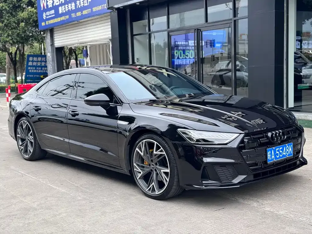 Audi A7L 2023 из CN, фото 7