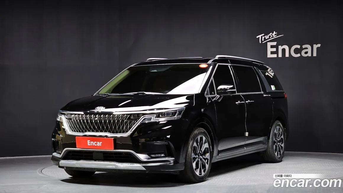Kia Carnival — фото 1