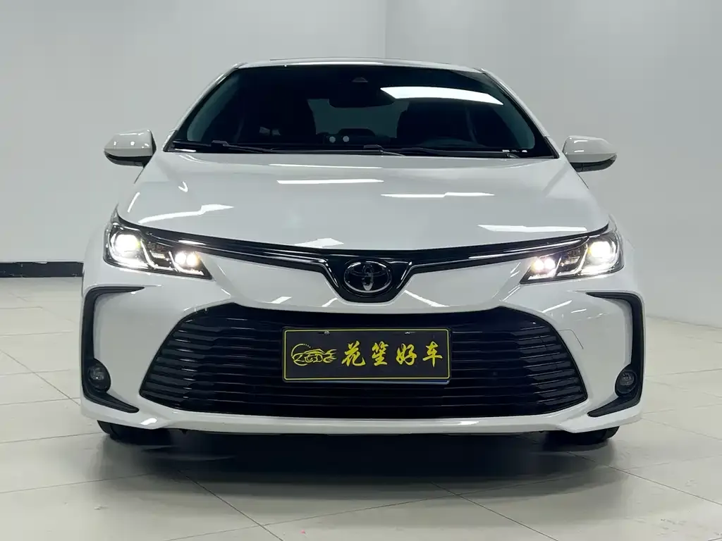 Toyota Corolla 2023 из CN, фото 5