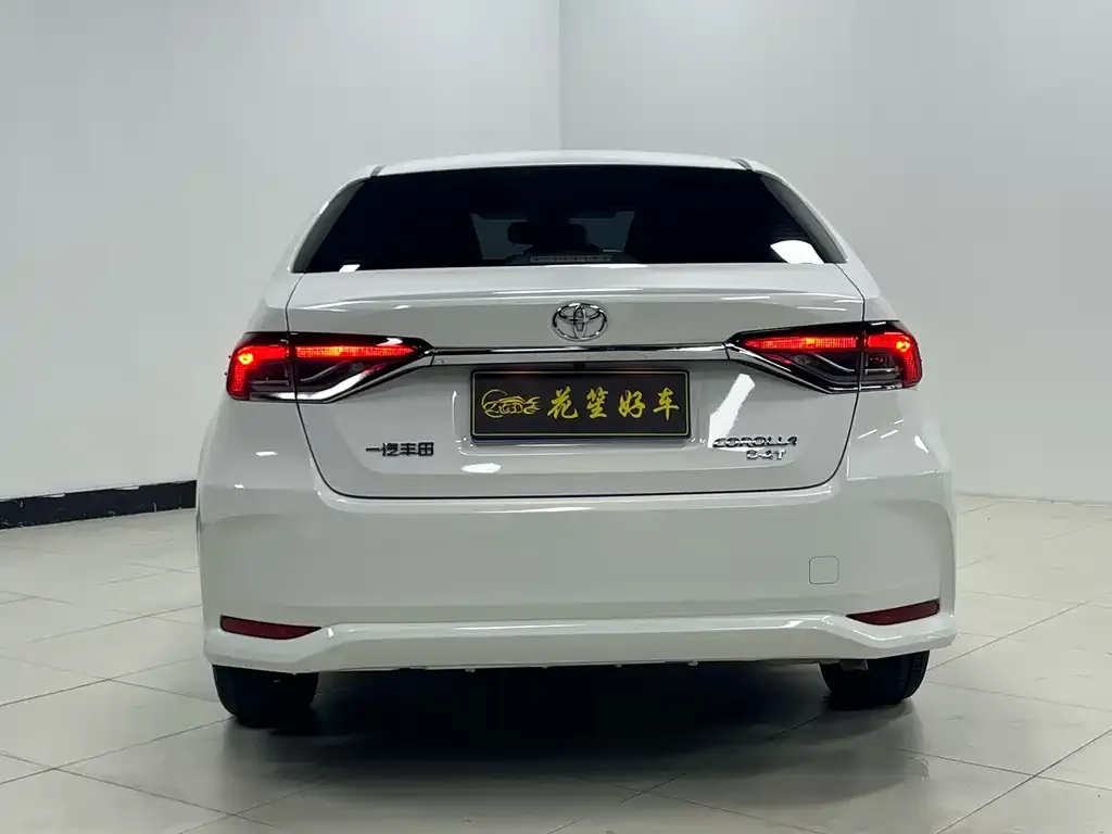 Toyota Corolla 2023 из CN, фото 3