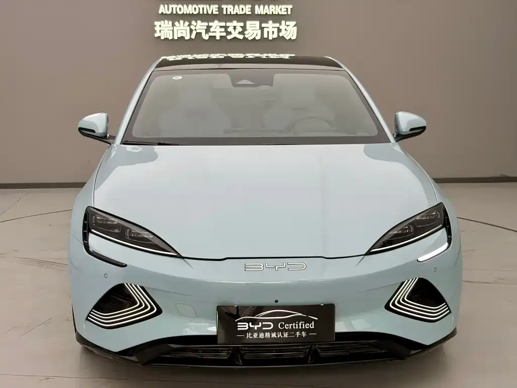 BYD Seal — фото 2
