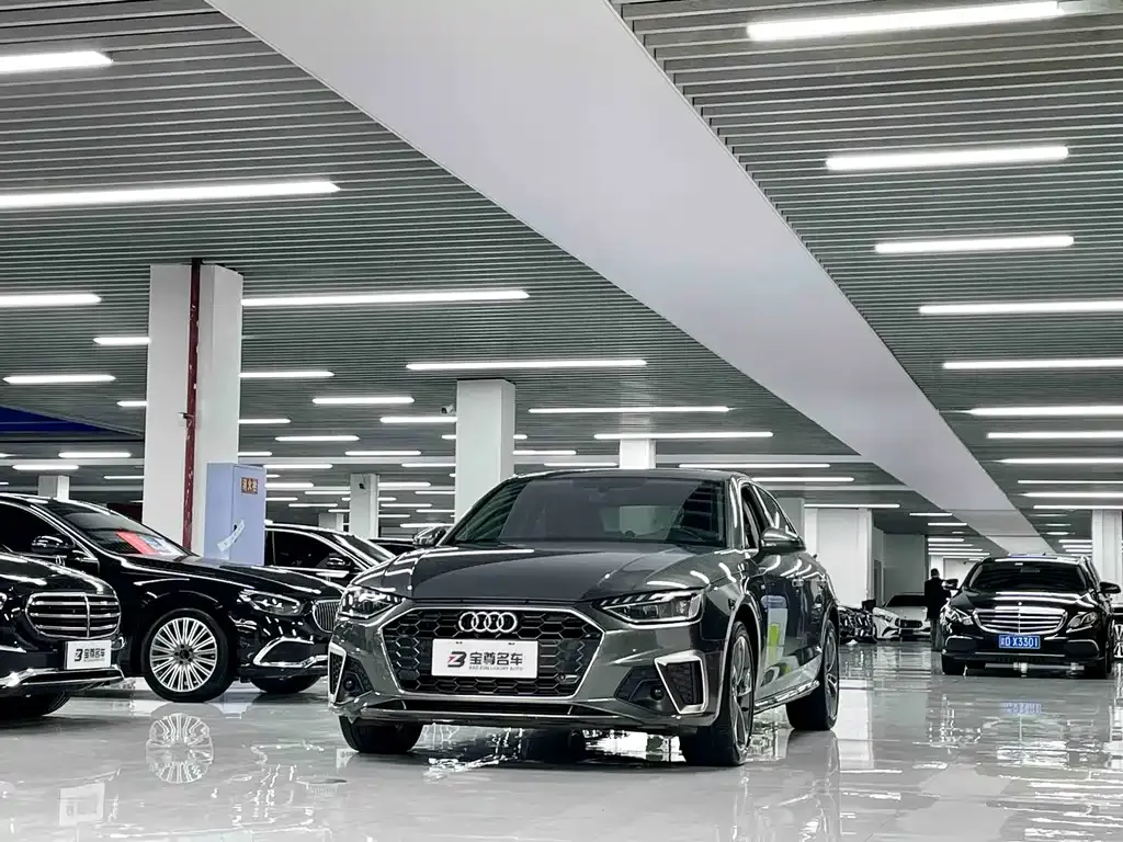 Audi A4L 2024 из CN, фото 1