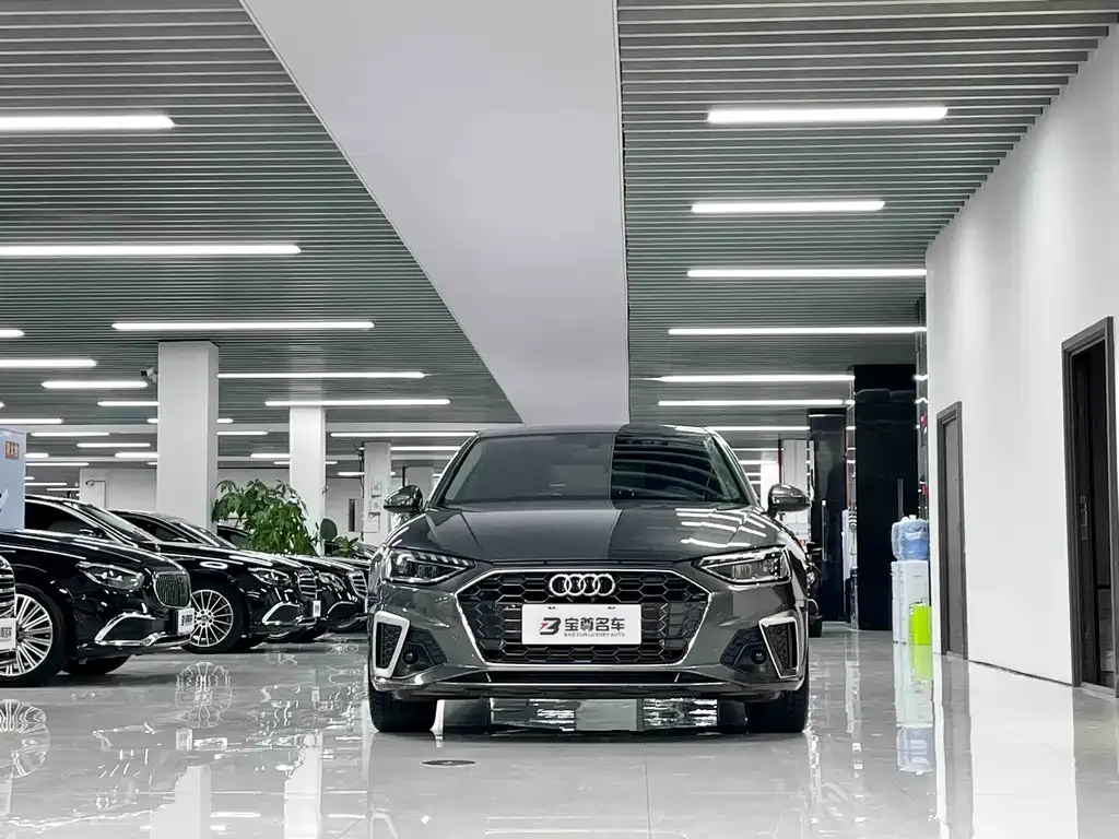 Audi A4L 2024 из CN, фото 3