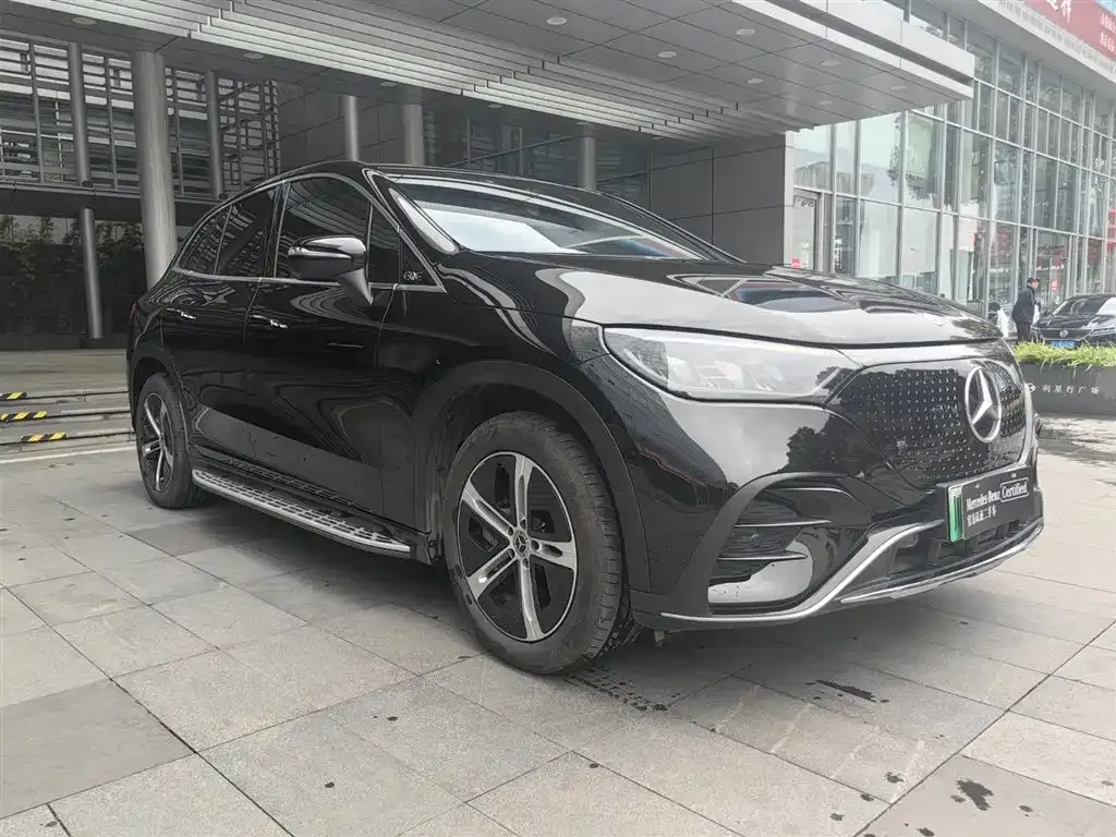 Mercedes-Benz EQE SUV — фото 5