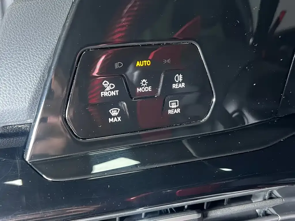 Volkswagen Golf 2022 из CN, фото 6