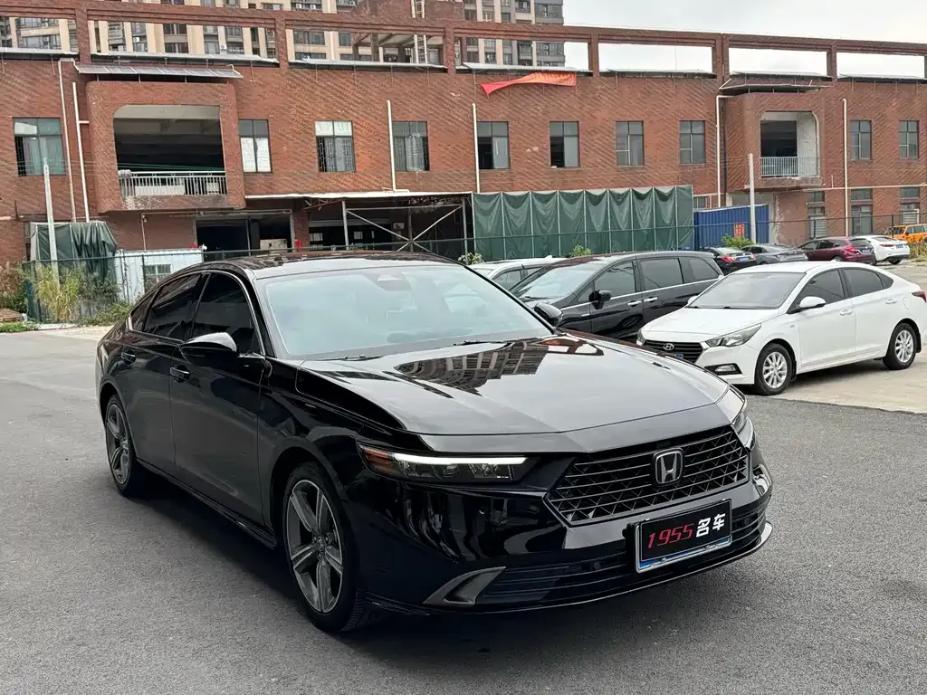 Honda Accord — фото 8