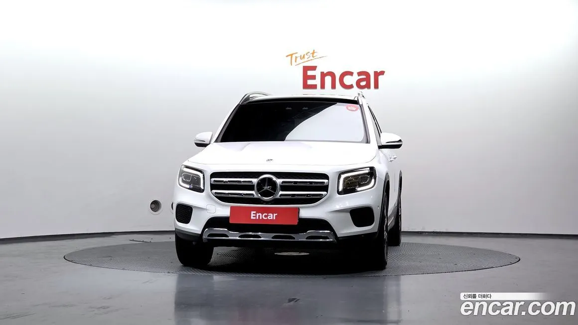 Mercedes-Benz GLB-Class — фото 2