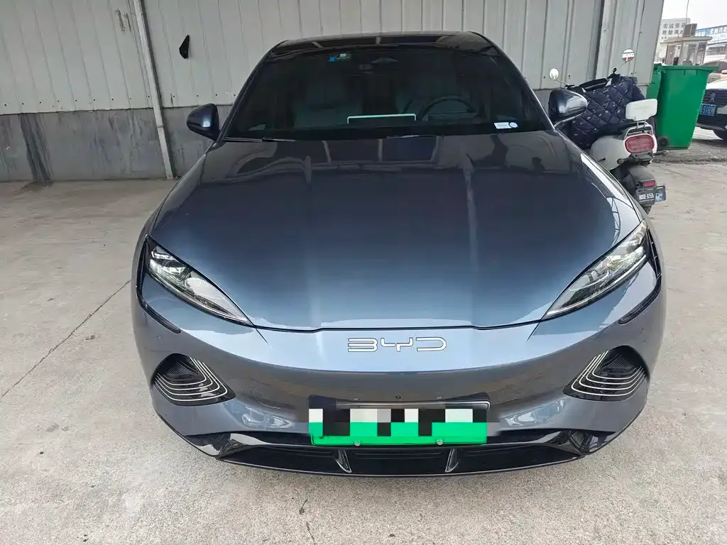 BYD Seal — фото 2