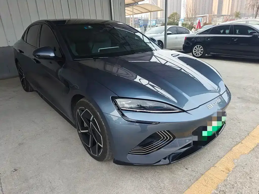 BYD Seal — фото 4