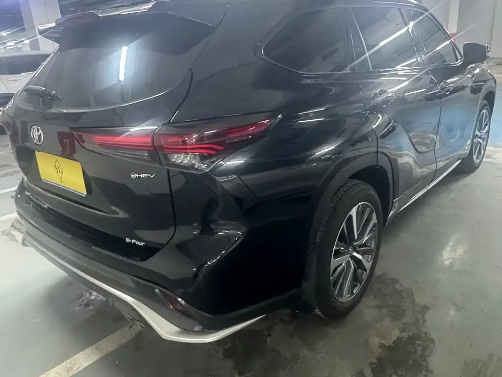 Toyota Crown Kluger 2025 из CN, фото 7