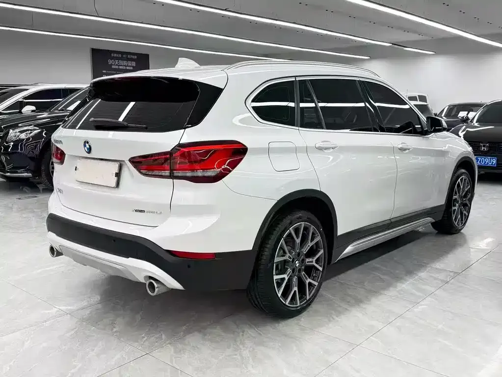 BMW X1 — фото 2