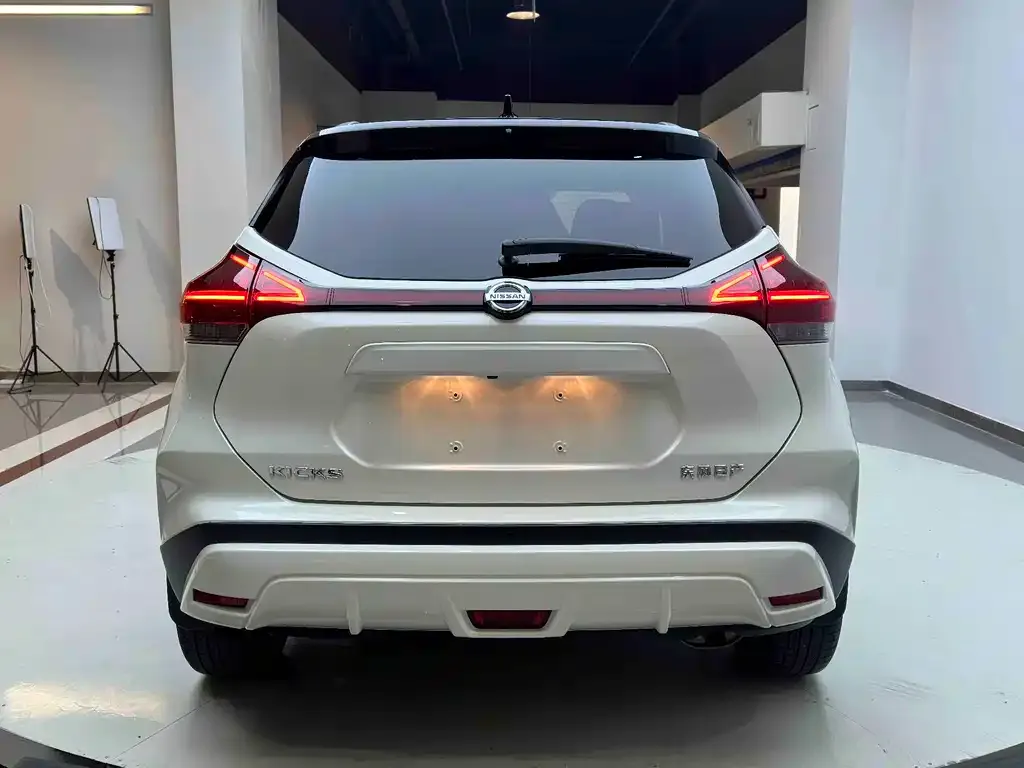 Nissan Kicks — фото 5