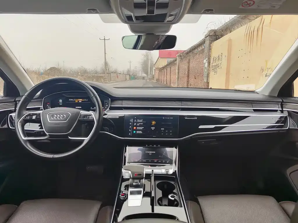 Audi A8 2022 из CN, фото 7