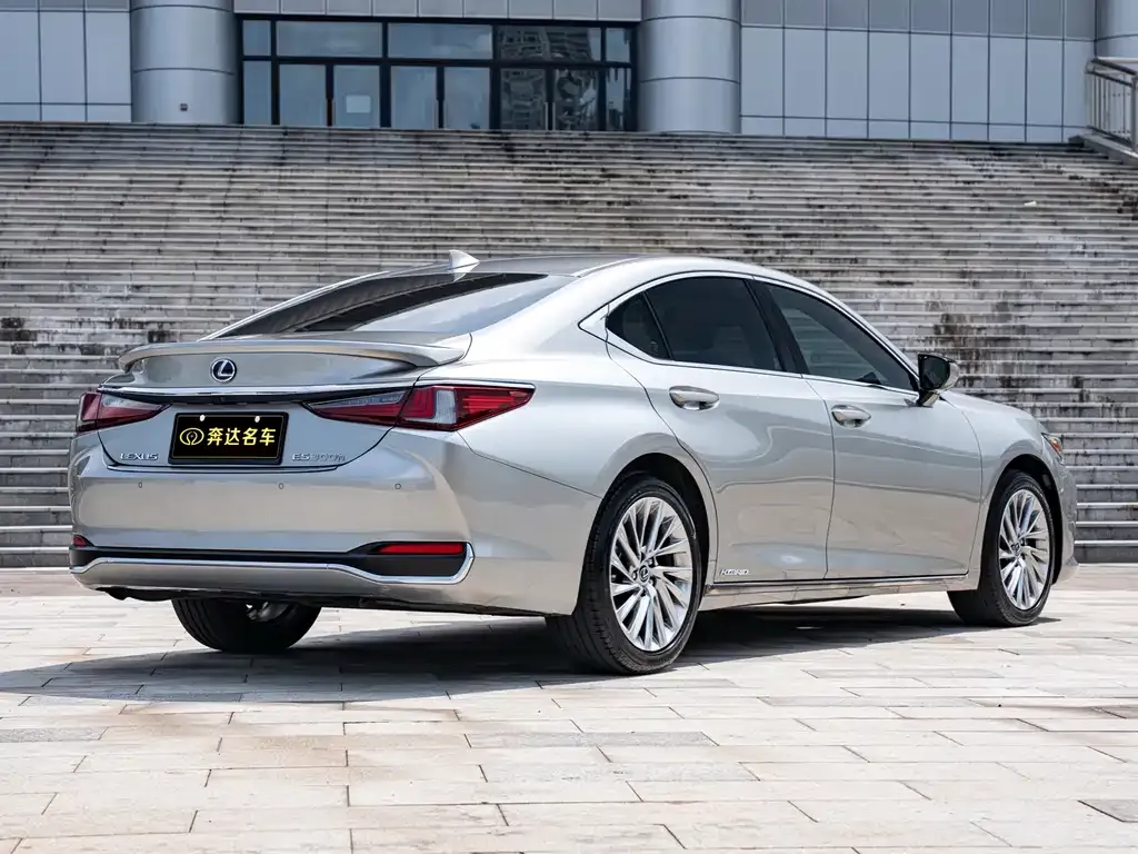 Lexus ES 2021 из CN, фото 2